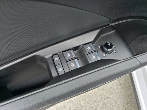 Used 2023 Audi Q4 e-tron Premium w/ Premium Plus RWD image 20
