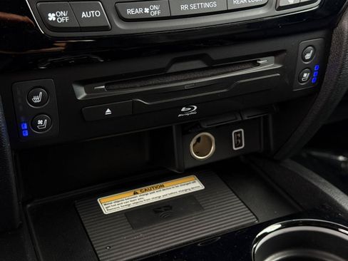 Certified 2022 Honda Pilot Elite image 16
