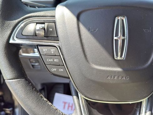 Used 2023 Lincoln Nautilus FWD w/ Premium Package image 13