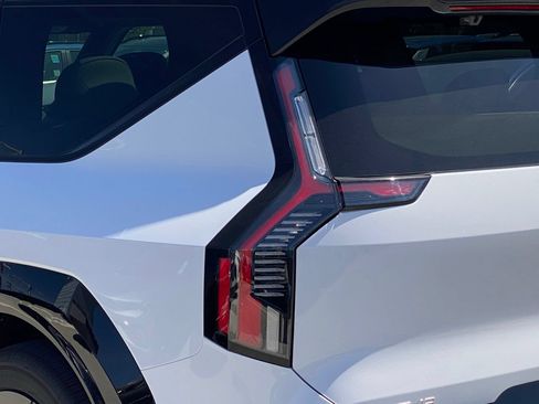 New 2026 Kia EV9 GT-Line AWD/4WD image 4