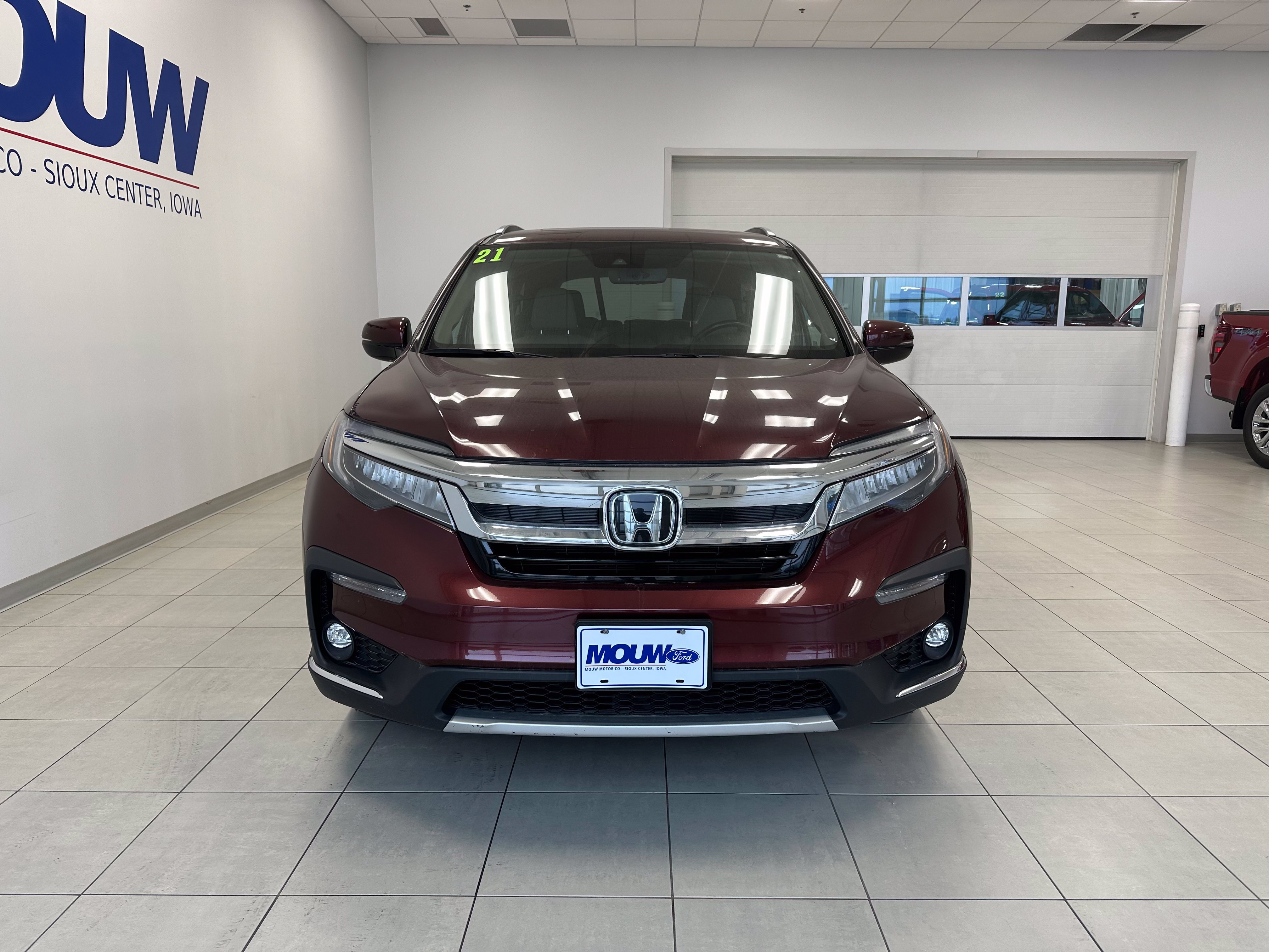 Used 2021 Honda Pilot Touring image 3