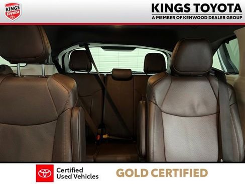 Certified 2024 Toyota Sienna Platinum FWD image 16