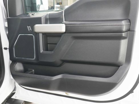 Used 2018 Ford F150 Lariat AWD/4WD image 9