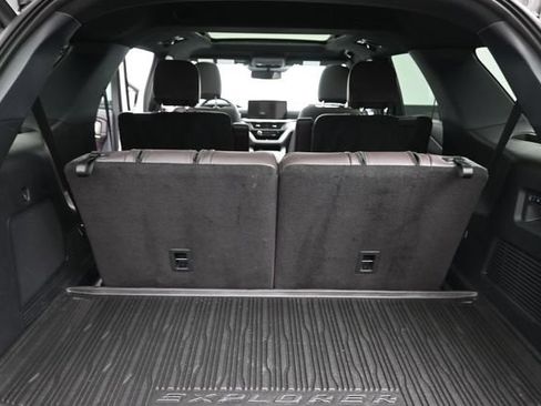 Certified 2025 Ford Explorer Platinum w/ Ultimate Package AWD/4WD image 26