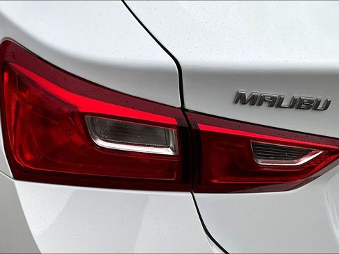 Used 2024 Chevrolet Malibu LT image 21