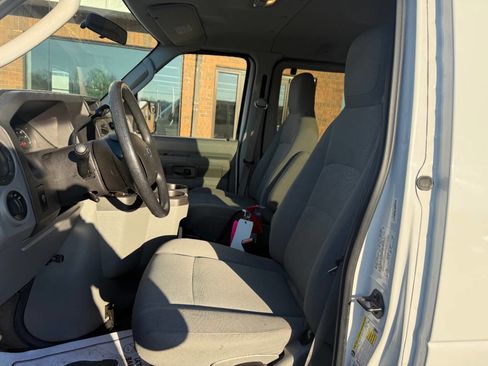 Used 2012 Ford E-350 and Econoline 350 XL w/ Interior Upgrade Pkg image 11
