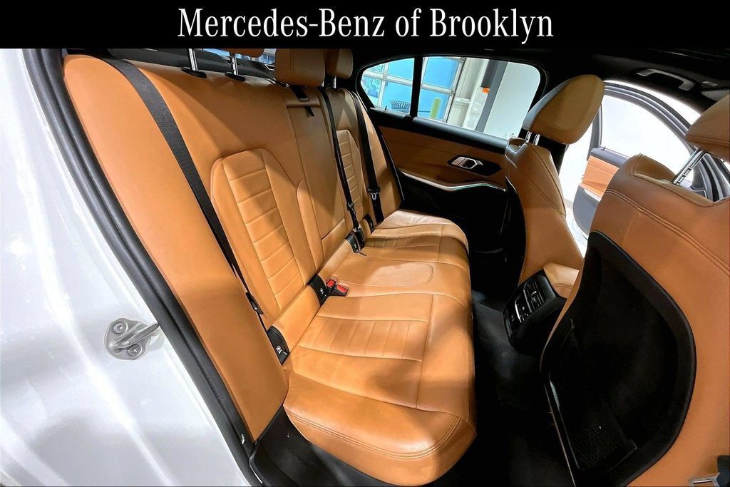 Used 2021 BMW 330i xDrive Sedan w/ Convenience Package AWD/4WD image 19