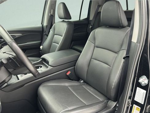 Used 2025 Honda Ridgeline RTL image 16