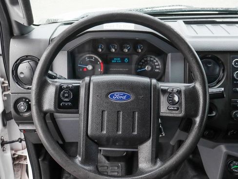 Used 2016 Ford F650 2WD Crew Cab Super Duty image 26