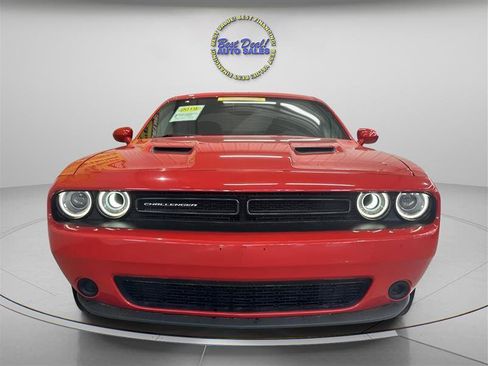 Used 2019 Dodge Challenger SXT w/ Cold Weather Group AWD/4WD image 7