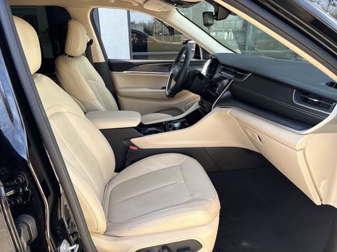 Used 2022 Jeep Grand Cherokee L Limited w/ Trailer Tow Group (B) image 25