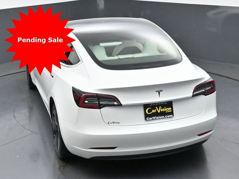 Used 2019 Tesla Model 3 Standard Range Plus image 36