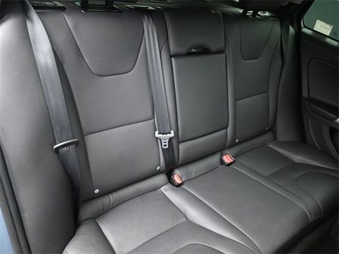 Used 2018 Volvo V60 T5 Cross Country w/ Convenience Package image 37