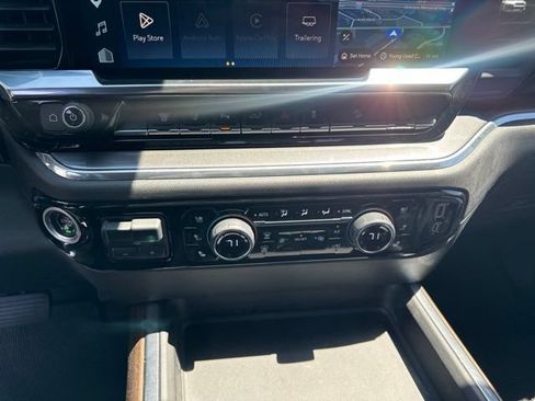 Used 2024 Chevrolet Silverado 3500 High Country w/ High Country Premium Package AWD/4WD image 26