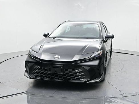 Used 2025 Toyota Camry SE FWD image 22