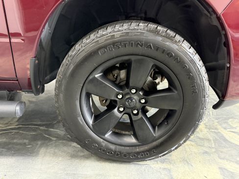 Used 2019 RAM 1500 Express w/ Wheel & Sound Group AWD/4WD image 27