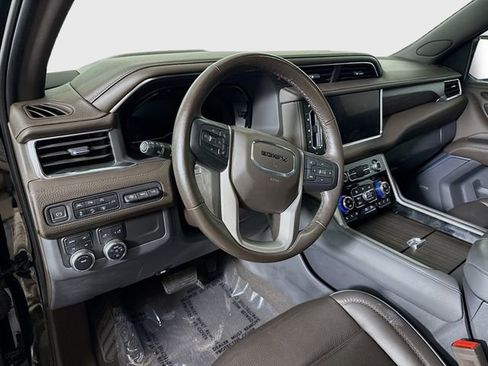 Used 2022 GMC Yukon Denali AWD/4WD image 10