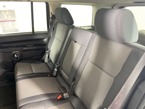 Used 2010 Jeep Commander Sport AWD/4WD image 24
