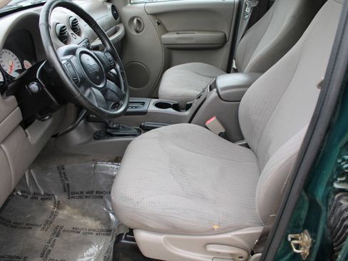 Used 2004 Jeep Liberty Sport w/ PWR Convenience Group image 12