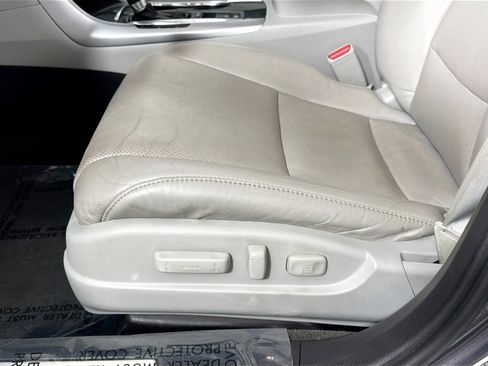 Used 2018 Acura TLX w/ Technology Package image 25