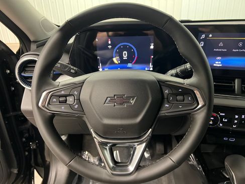 New 2026 Chevrolet Trax LT w/ Driver Confidence Package FWD image 18