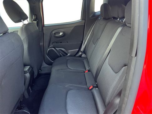 Used 2021 Jeep Renegade Sport image 11