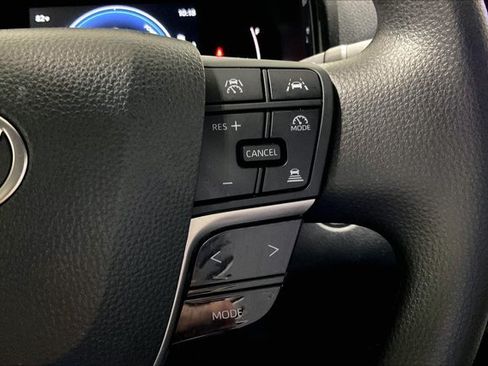 Used 2026 Toyota Camry LE w/ Convenience Package FWD image 19