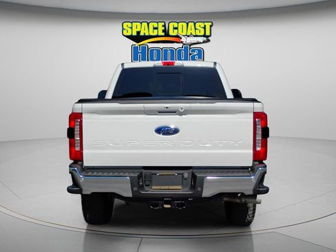Used 2024 Ford F250 Lariat image 9