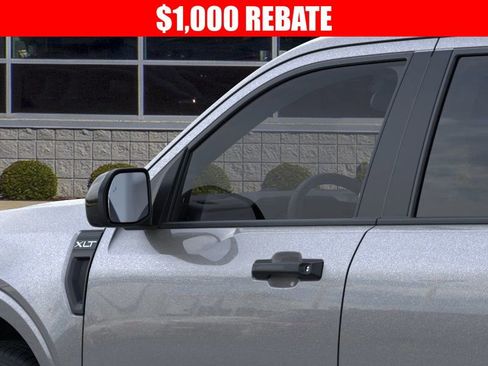 New 2025 Ford Maverick XLT w/ Black Appearance Package image 21