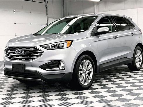 Used 2024 Ford Edge Titanium image 11