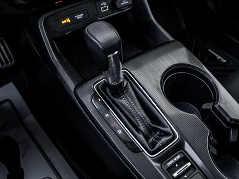 Used 2024 Honda Civic Sport image 29