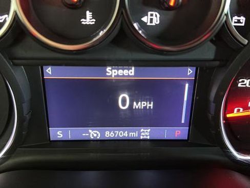 Used 2020 Chevrolet Silverado 1500 LT w/ All-Star Edition AWD/4WD image 10