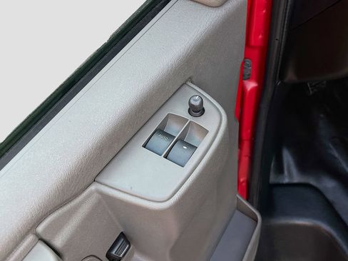 Used 2024 Chevrolet Express 2500 RWD image 17