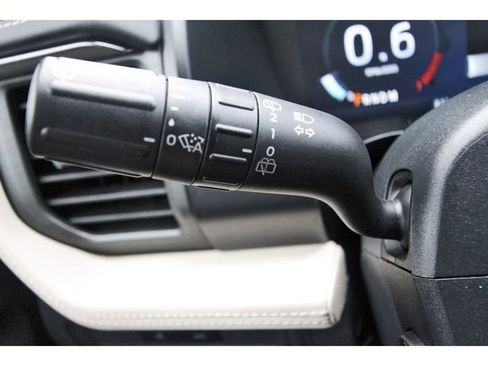 Used 2023 Ford Expedition Platinum image 17