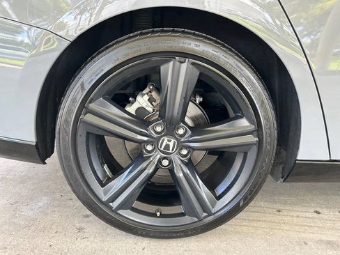 Used 2024 Honda Accord Sport image 19