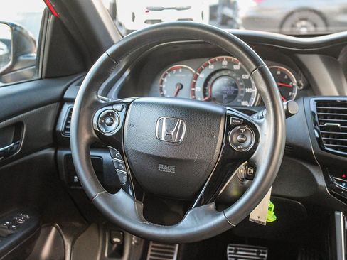 Used 2017 Honda Accord Sport image 15
