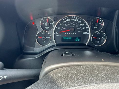 Used 2023 GMC Savana 2500 w/ Driver Convenience Package RWD image 16