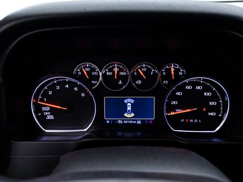 Used 2020 Chevrolet Silverado 1500 LT Trail Boss AWD/4WD image 39