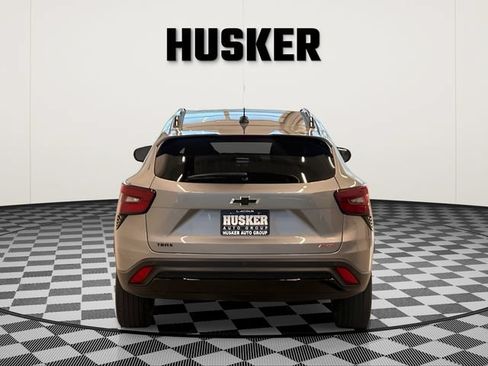 Certified 2024 Chevrolet Trax RS w/ Sunroof Package FWD image 4