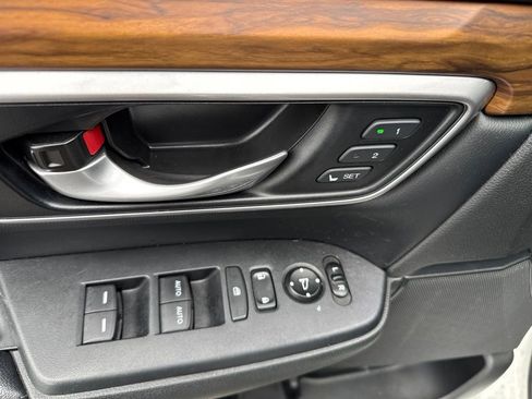 Used 2019 Honda CR-V EX-L image 17