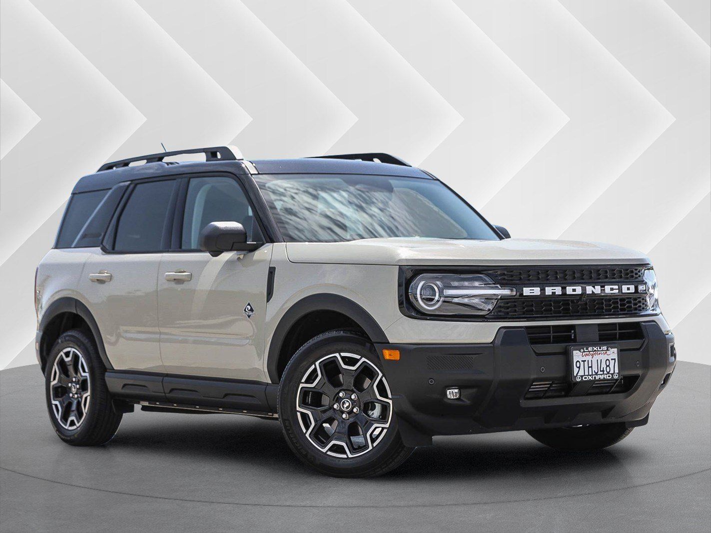 Used 2025 Ford Bronco Sport Outer Banks w/ Outer Banks Tech Package+ AWD/4WD image 1