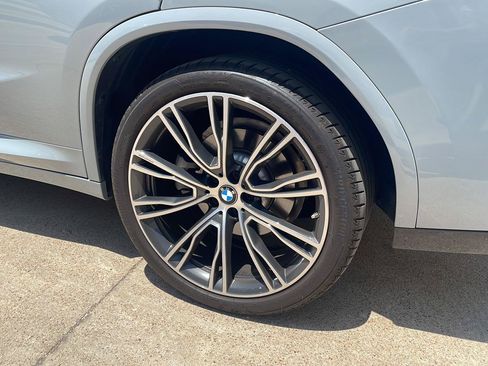 Used 2025 BMW X4 xDrive30i w/ Premium Package AWD/4WD image 5