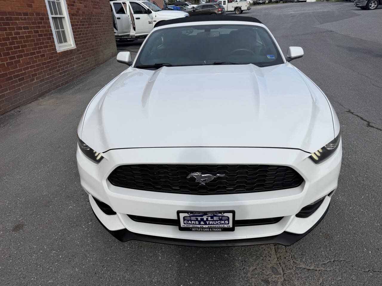 Used 2016 Ford Mustang Convertible RWD image 5