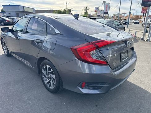 Used 2017 Honda Civic EX image 3