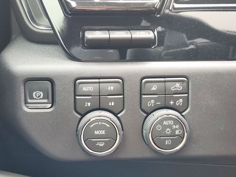 New 2026 Chevrolet Silverado 1500 ZR2 AWD/4WD image 23