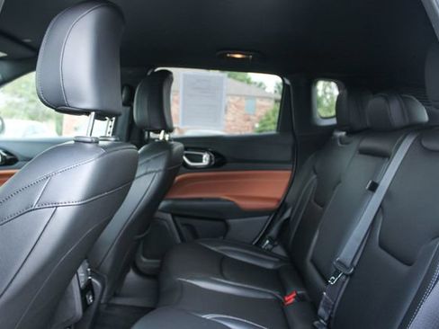 Used 2025 Jeep Compass Limited AWD/4WD image 30