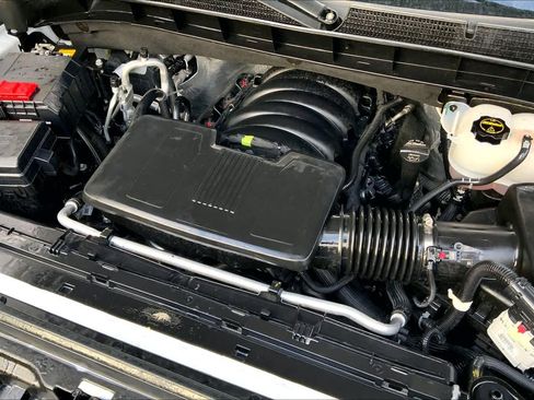 Used 2025 GMC Sierra 1500 SLT image 32