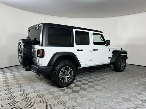 Used 2022 Jeep Wrangler Unlimited Sport image 7