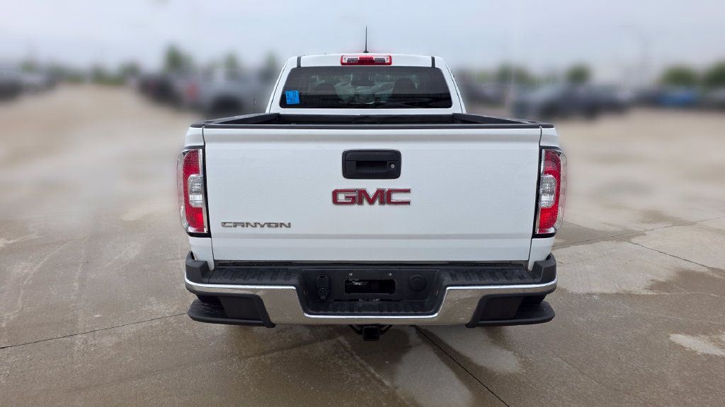 Used 2018 GMC Canyon W/T w/ Convenience Package RWD image 4