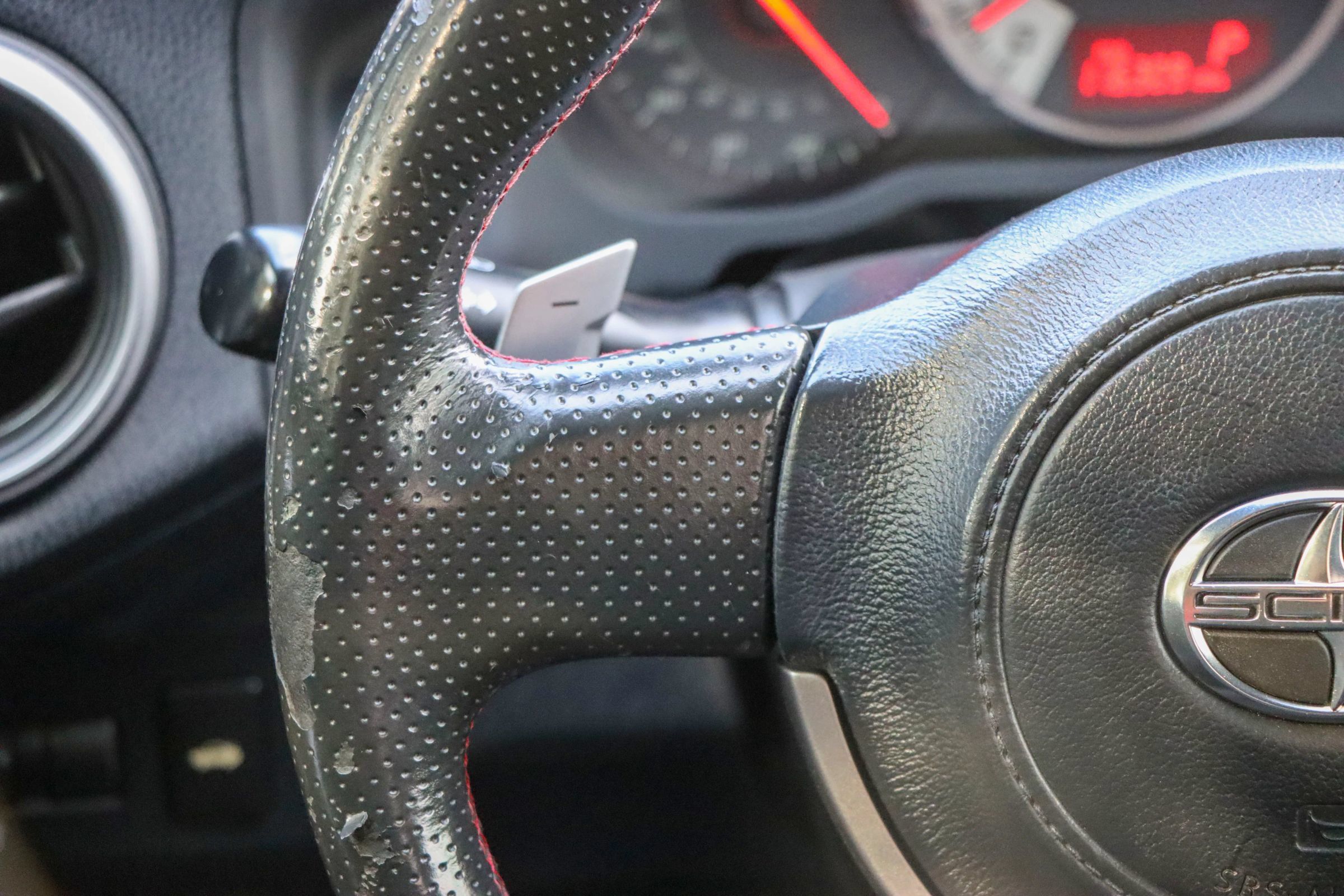 Used 2015 Scion FR-S RWD image 25